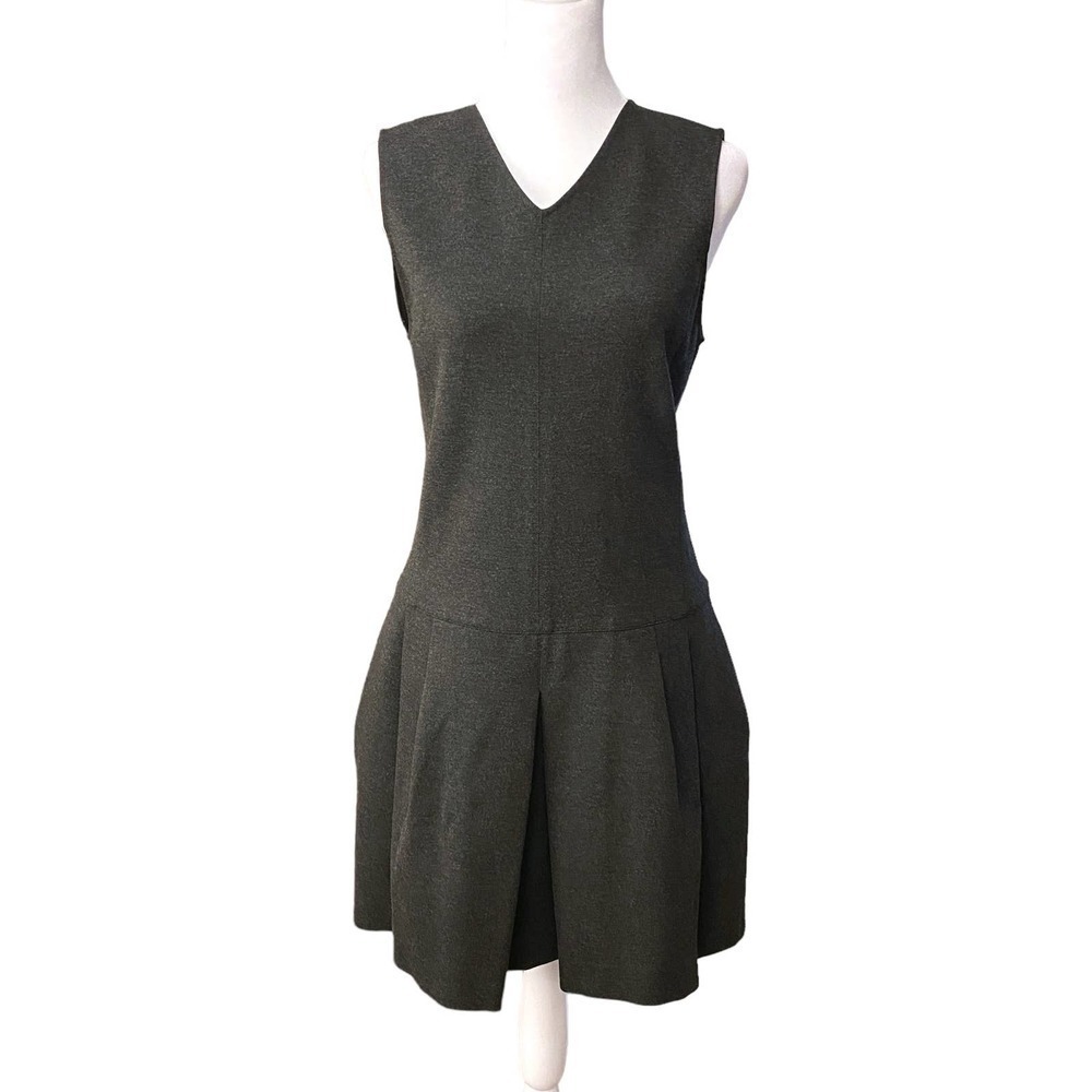 Vince Gray Sleeveless V Neck knit Back Zip Pleated Dress Size 6